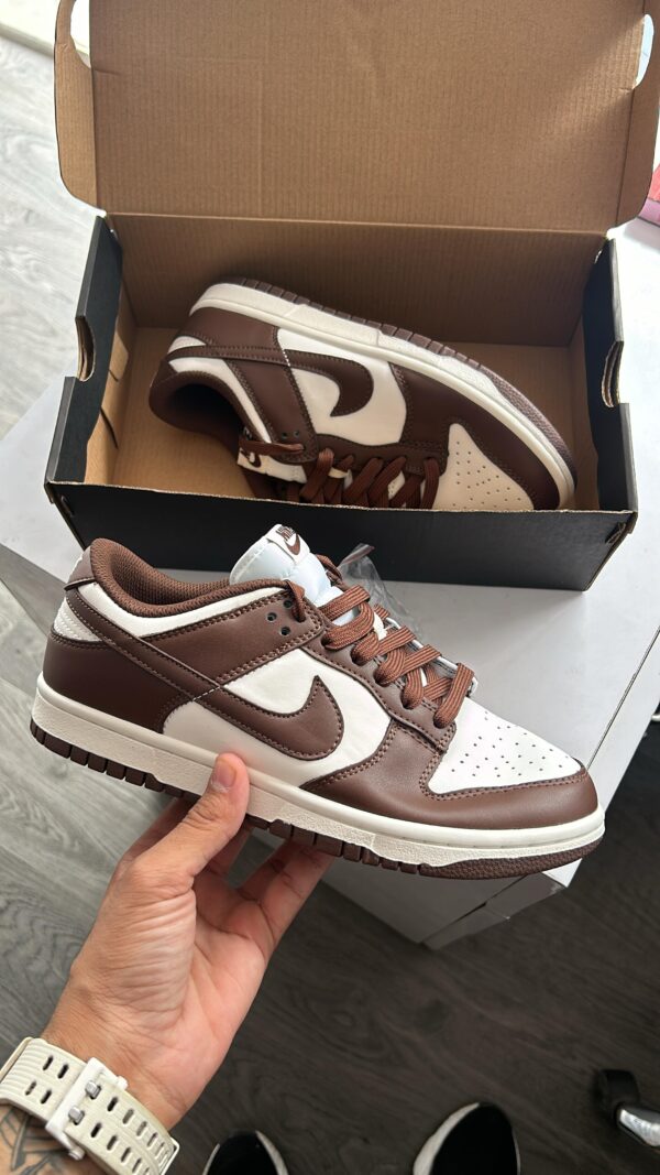 Front view of Nike SB Dunk Brown sneaker