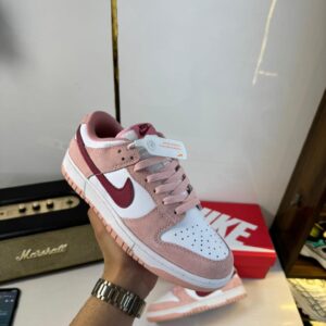 Front view of Nike SB Dunk Pink Foam Girls sneaker