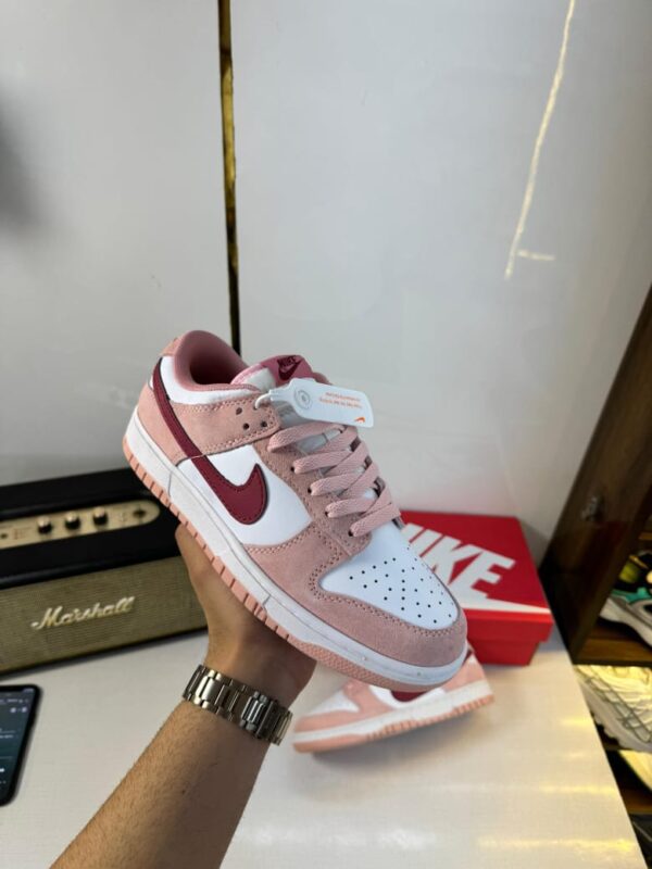 Front view of Nike SB Dunk Pink Foam Girls sneaker