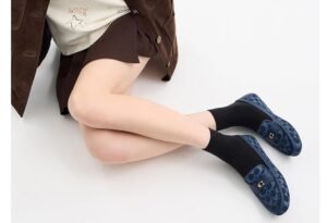 5 best shoes for college students https://mfbuddy.com/